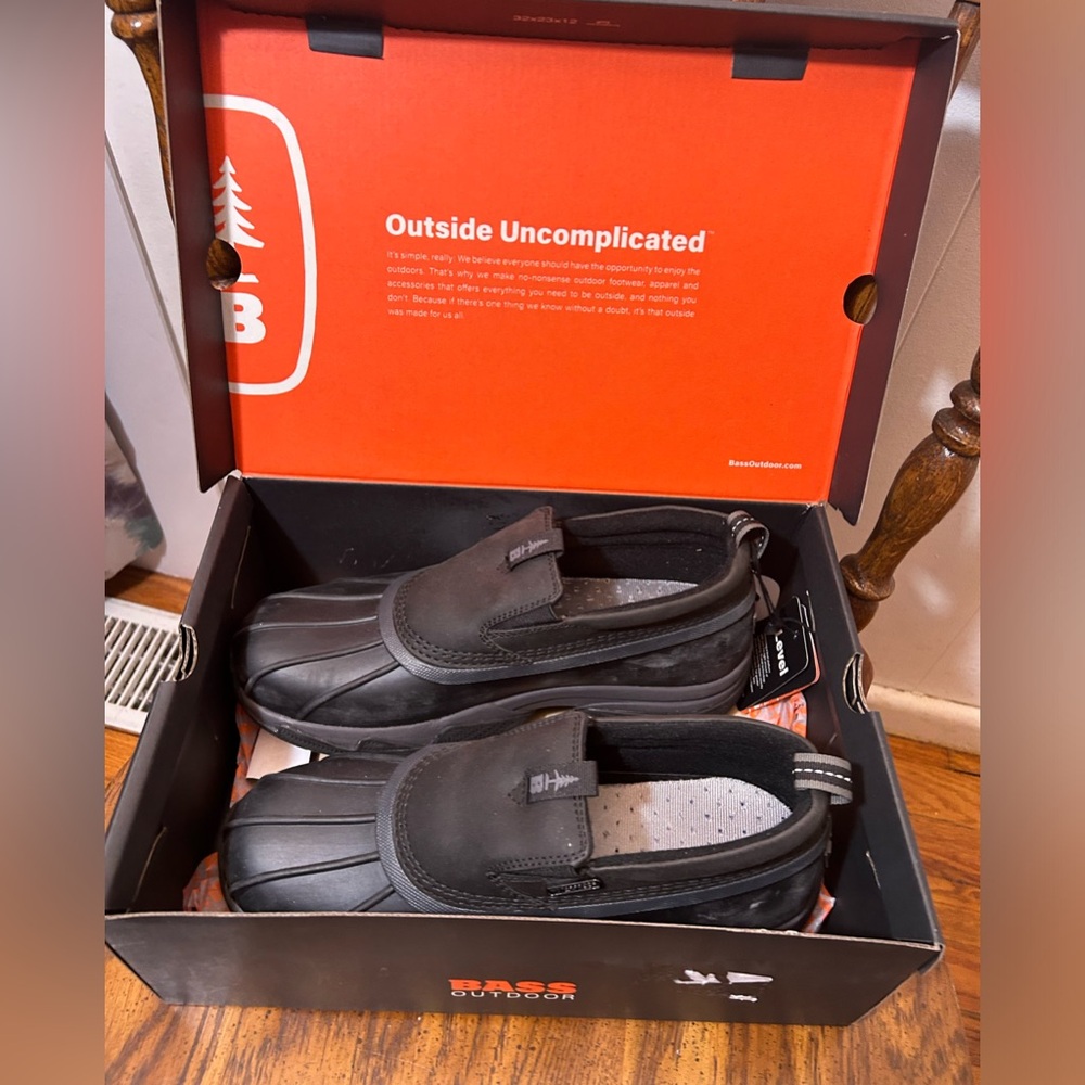 Bass Outdoor Duck Shoes Size 10 NWT